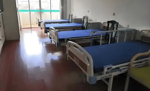 本科学历几年可以入深圳户口_2025暑期档大盘票房连续10天破亿 期档大盘票住院基础费用